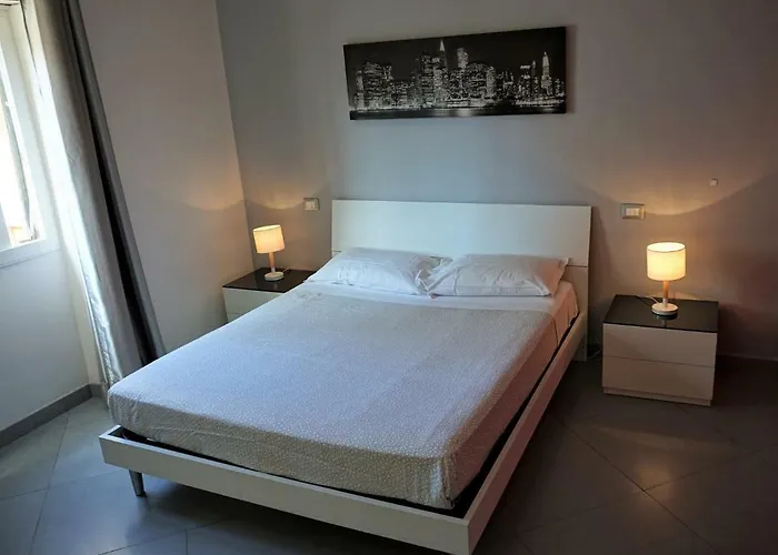 Rhome Away Marconi